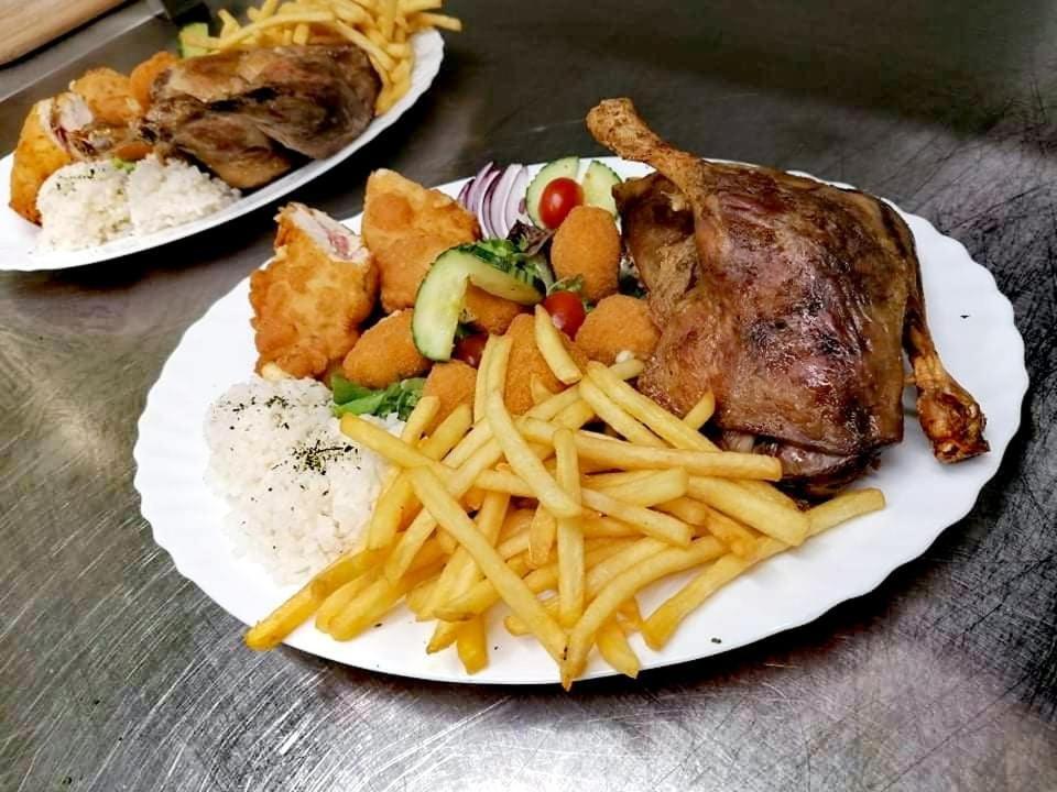 Jolan Pension & Restaurant Cicov Εξωτερικό φωτογραφία
