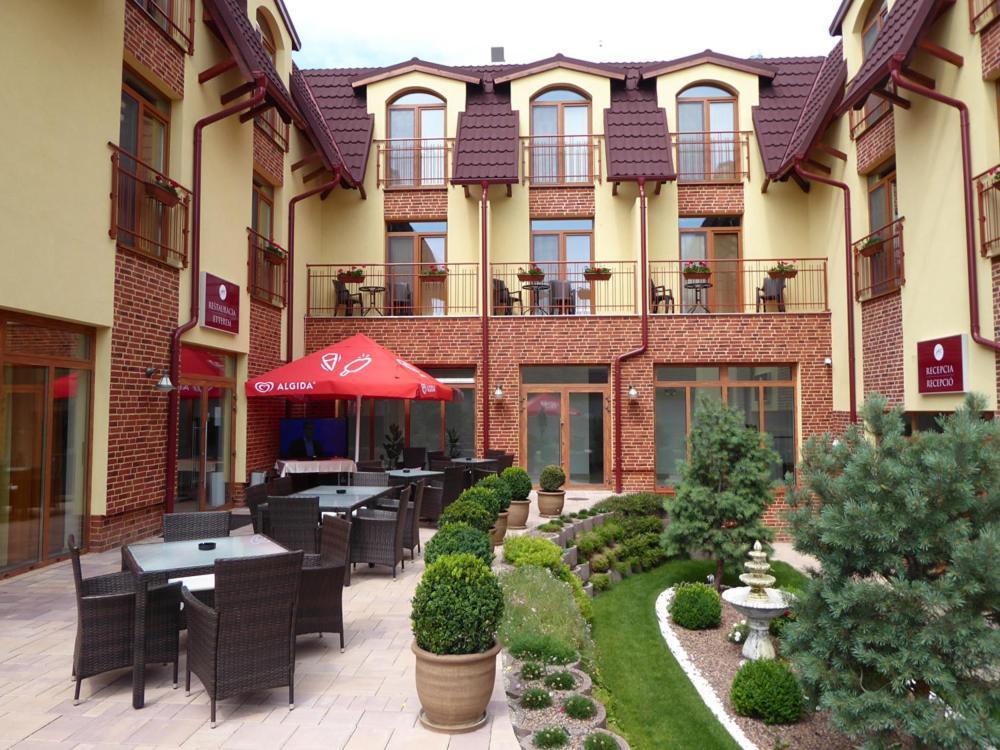Jolan Pension & Restaurant Cicov Εξωτερικό φωτογραφία