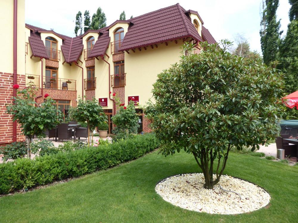 Jolan Pension & Restaurant Cicov Εξωτερικό φωτογραφία